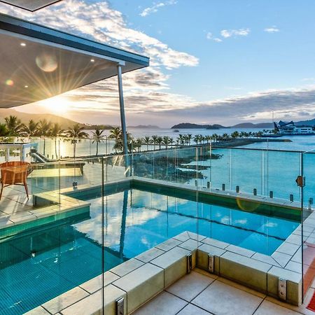 Pavillions Penthouse 25 - Luxury Waterfront Apartment With Private Roof Top Pool And Buggy Остров Гамильтон Экстерьер фото